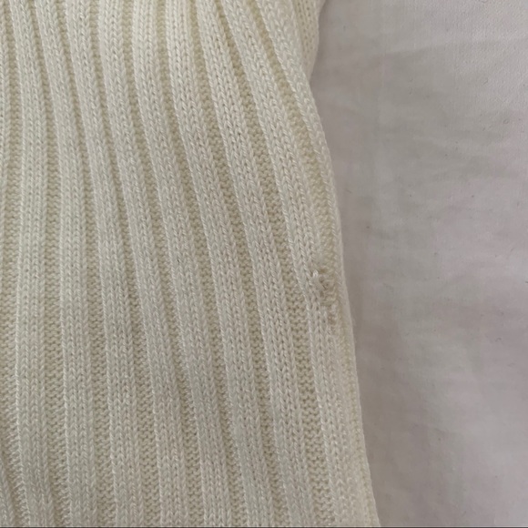 2 for $15 H&M off white front wrap sweater - Picture 3 of 5